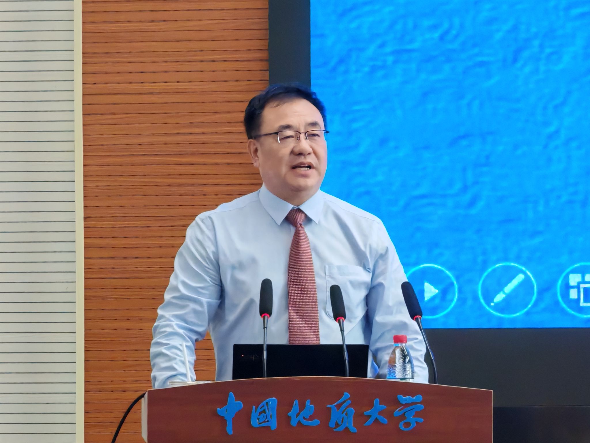 伟德bv国际体育